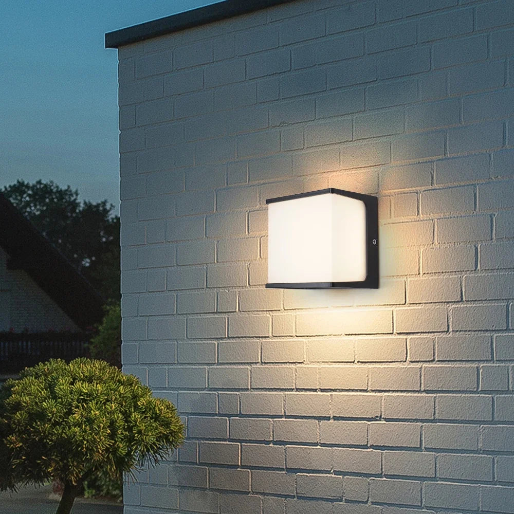 AeroCube LED Outdoor Wall Light
