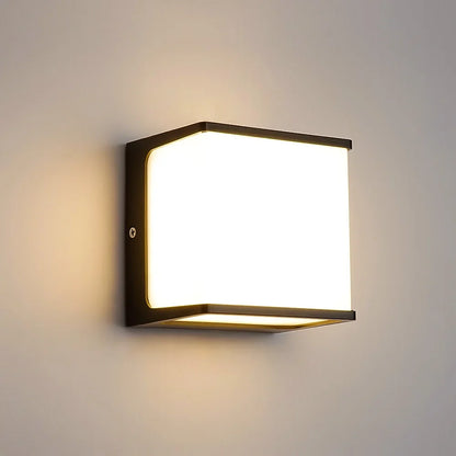 AeroCube LED Outdoor Wall Light