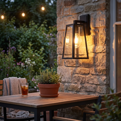 Verona Outdoor Wall Lamp