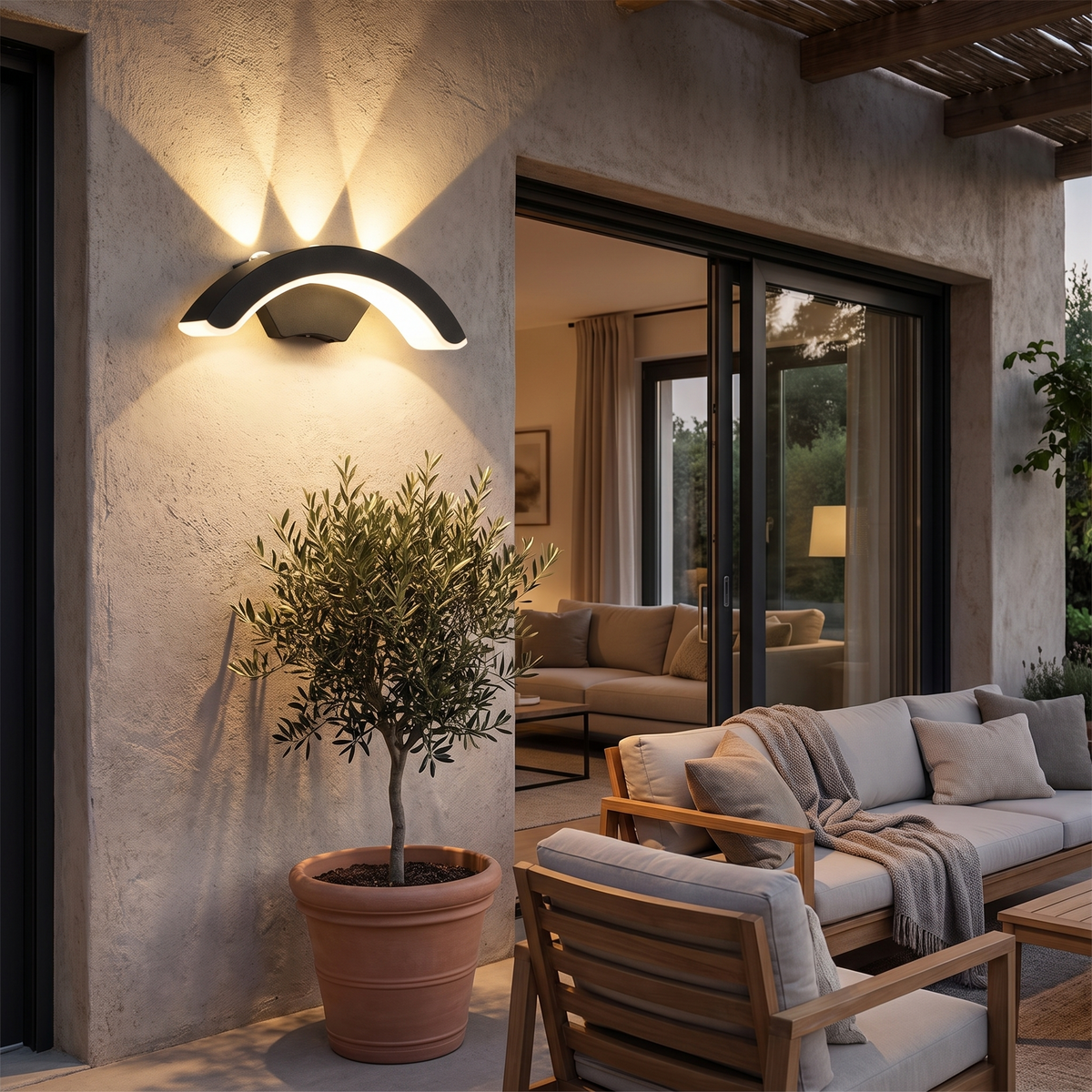 StormLite Outdoor Wall Lantern